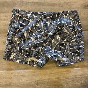 Cute Banana Republic Summer shorts. Good condition!
